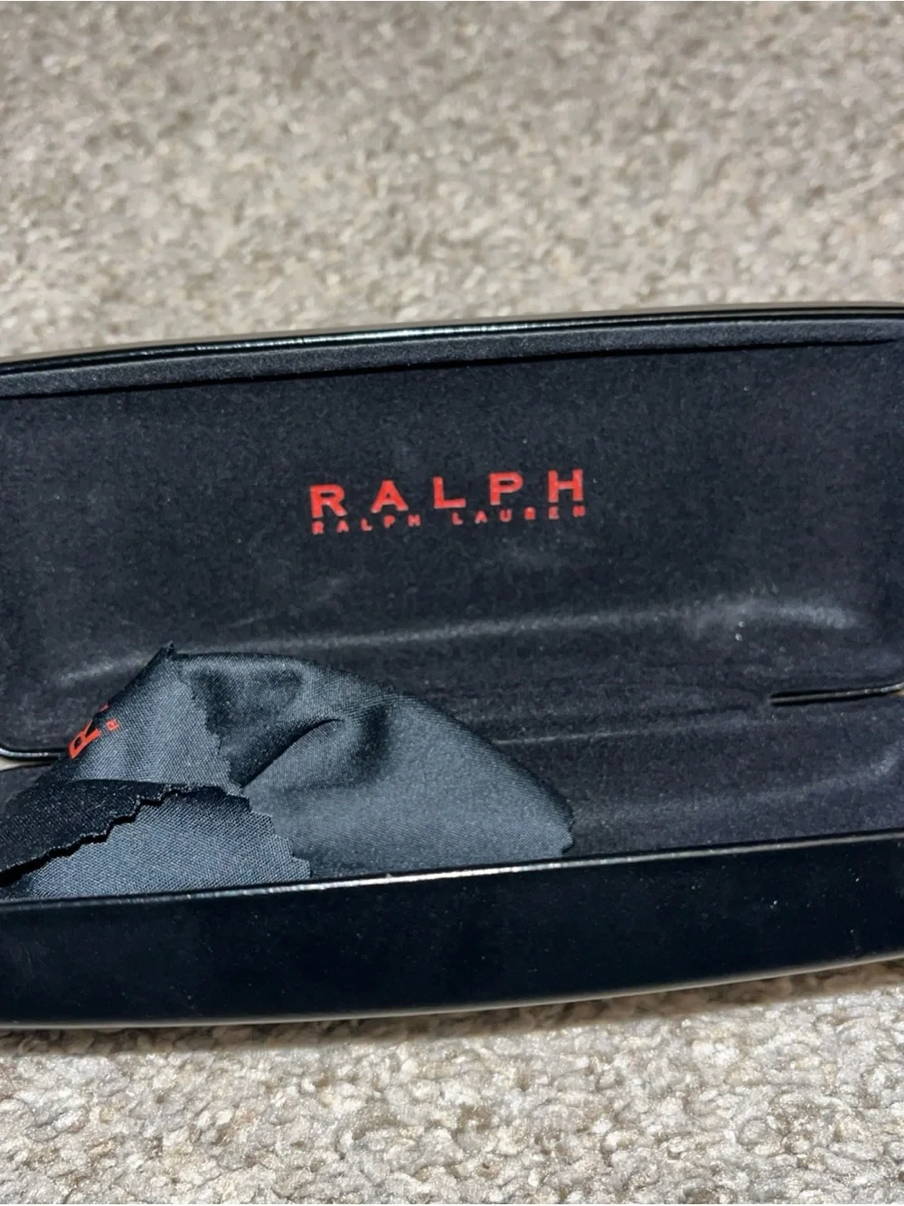 Ralph Lauren Eyeglasses Sunglasses Hard Shell Case Black Clamshell With Cloth